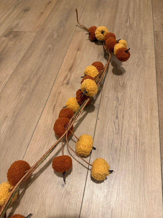 Sherpa Pumpkin Garland 120cm – Brown & Orange Autumn Decoratio