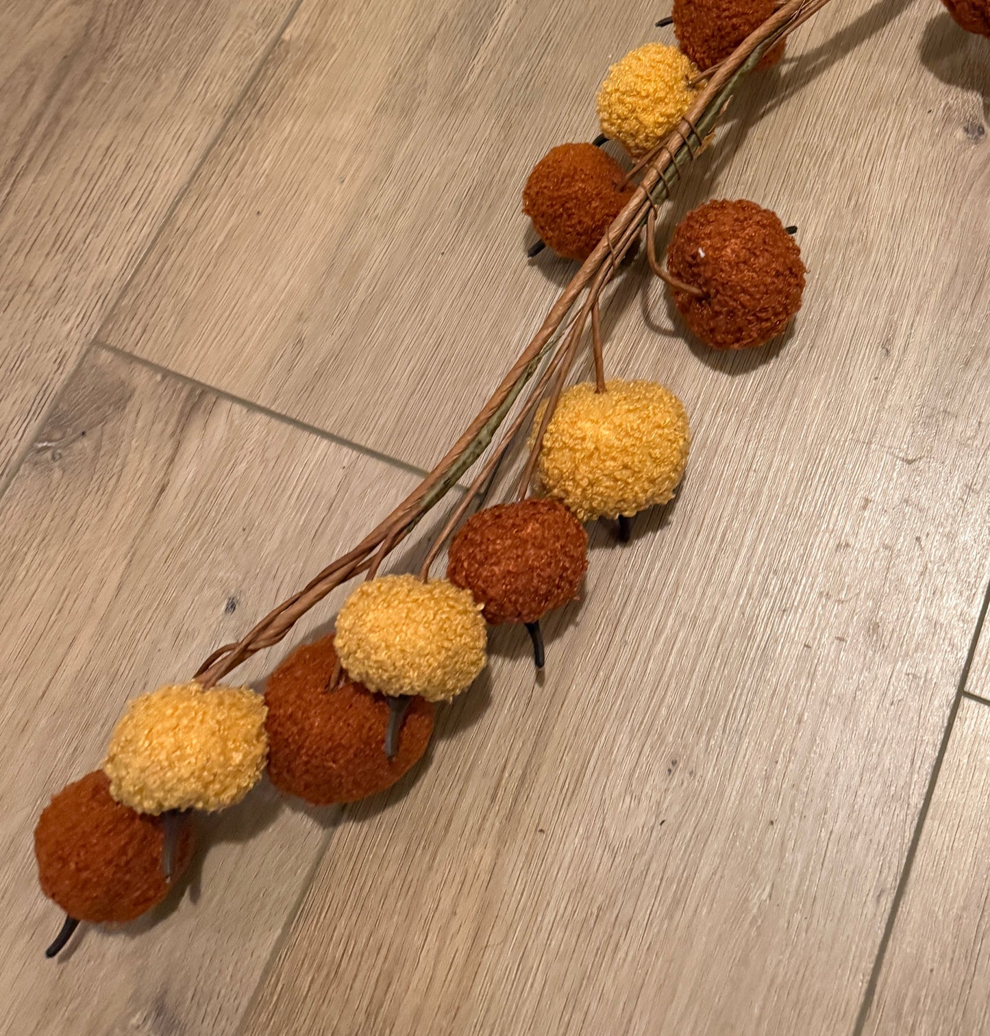 Sherpa Pumpkin Garland 120cm – Brown & Orange Autumn Decoratio
