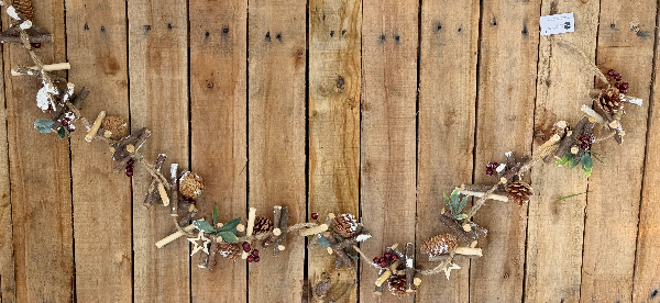 Rustic Red Berry Rope Garland - 1.6m (Copy)