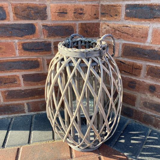Curved Willow Lantern in 3 Sizes