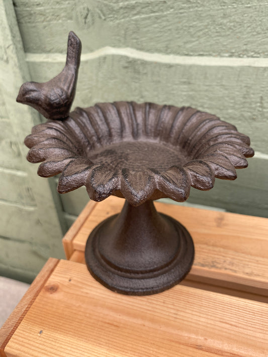Cast Iron Standing Birdbath/feeder